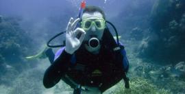 CroppedImage270137-4e1e2e72d5599_157_scuba-diver